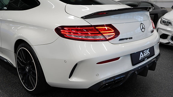 Mercedes-Benz C63 25 of 30