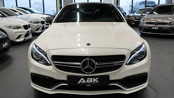 Mercedes-Benz C63 7 of 30