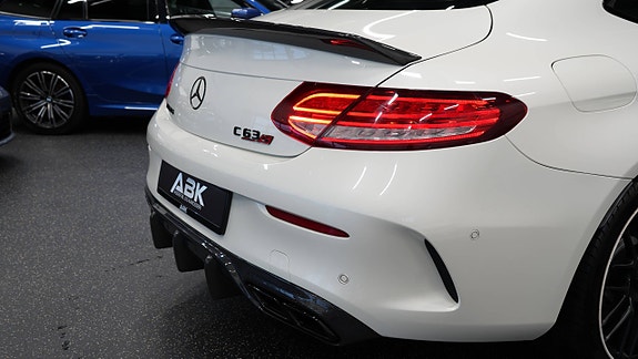 Mercedes-Benz C63 17 of 30