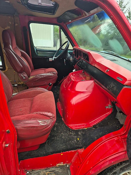 Dodge B200 8 of 13