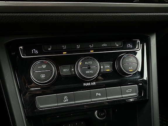 Volkswagen Touran 22 of 30