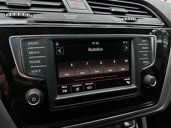 Volkswagen Touran 28 of 30