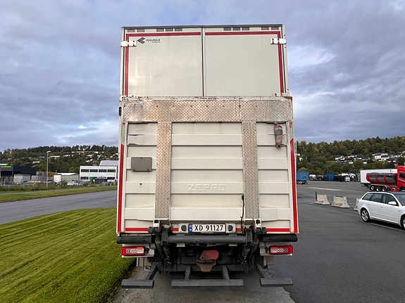 Volvo FH16 750 6x2 Bussbygg skap 6 of 17