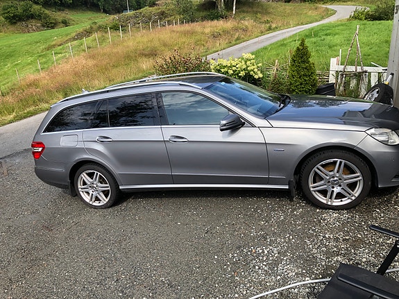 Mercedes-Benz E350 d 4 of 12