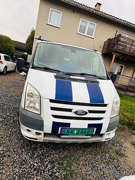 Ford Transit 260S Van 2 of 10