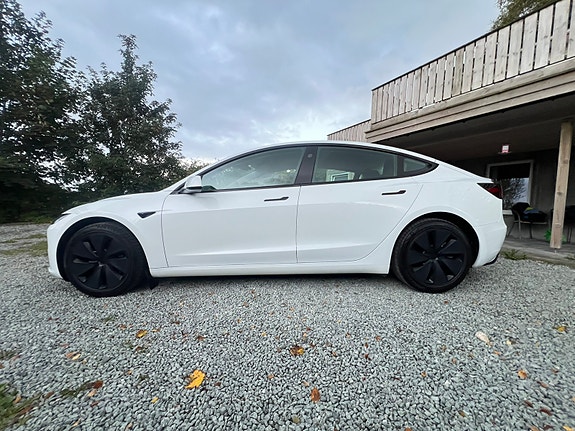 Tesla Model 3 3 of 11