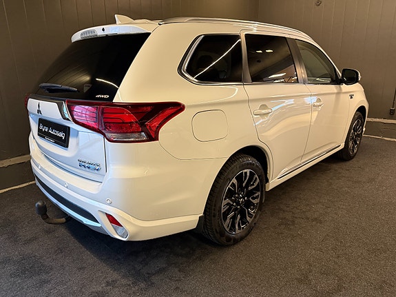 Mitsubishi Outlander 3 of 21