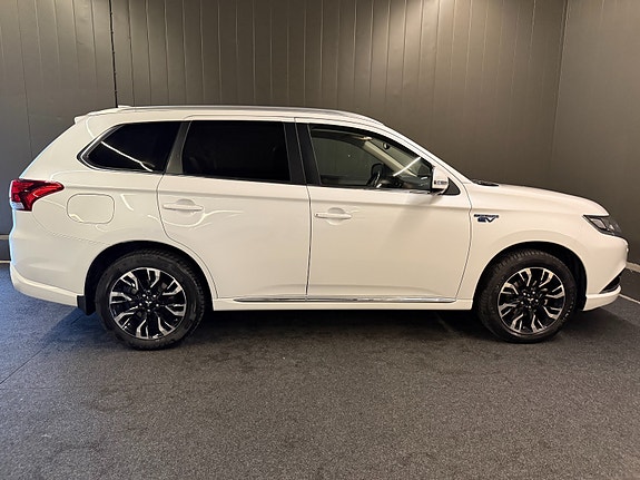 Mitsubishi Outlander 4 of 21