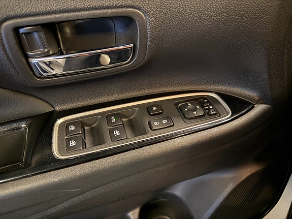 Mitsubishi Outlander 16 of 21