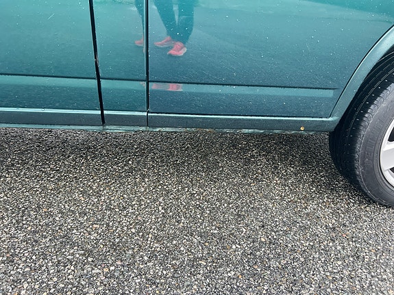 Volkswagen Caravelle 4 of 30
