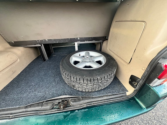 Volkswagen Caravelle 24 of 30