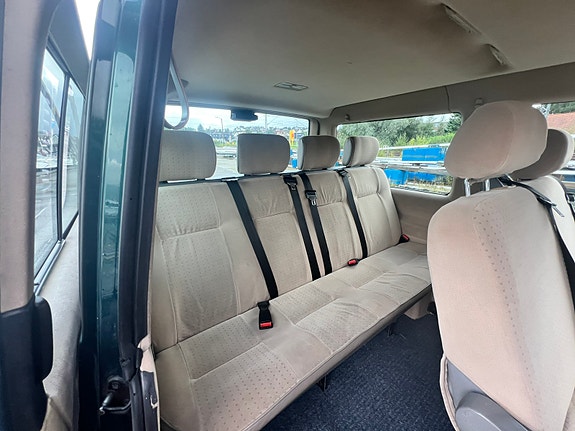 Volkswagen Caravelle 20 of 30