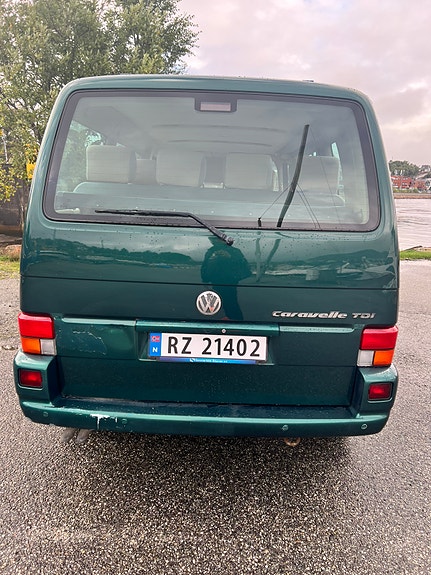 Volkswagen Caravelle 6 of 30
