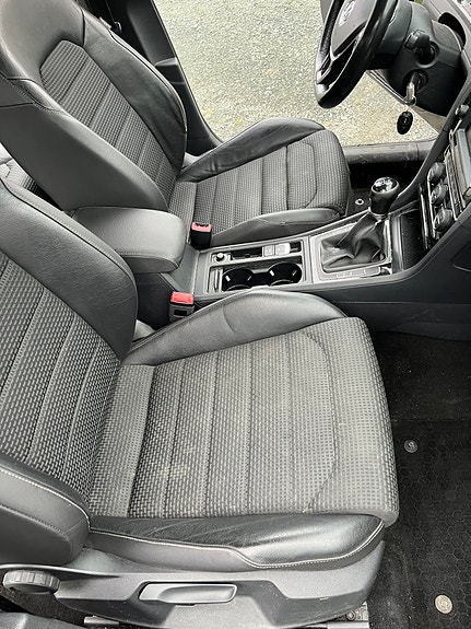 Volkswagen Golf VII 9 of 14