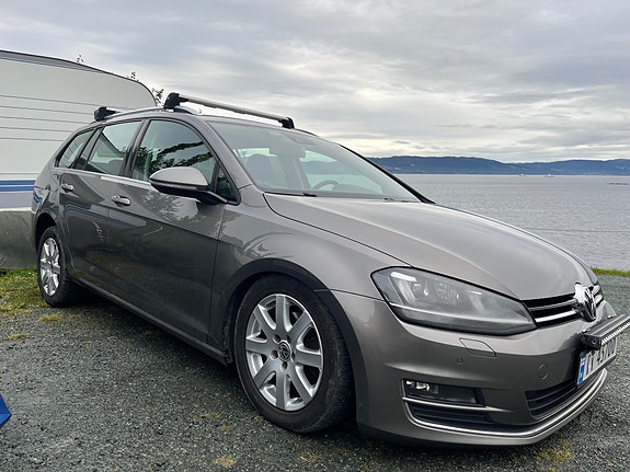 Volkswagen Golf VII 8 of 14