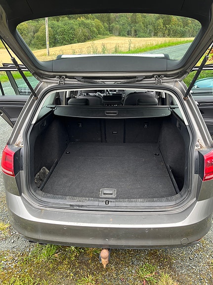 Volkswagen Golf VII 7 of 14