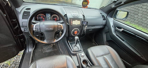 Isuzu D-max 18 of 23