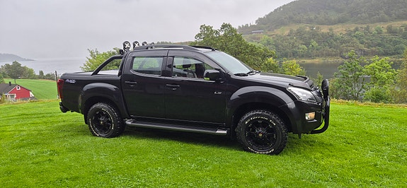 Isuzu D-max 2 of 23