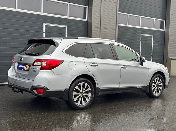 Subaru Outback 10 of 30