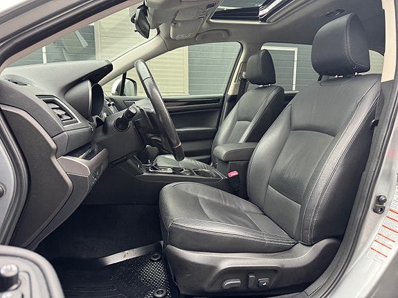 Subaru Outback 15 of 30