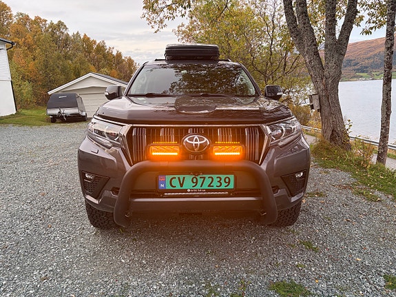 Toyota Land Cruiser 9 of 14