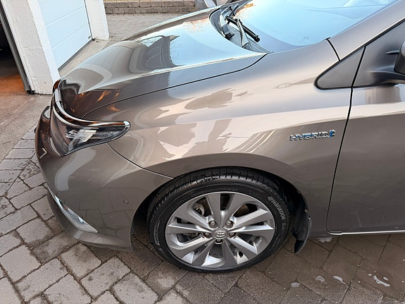 Toyota Auris 9 of 9