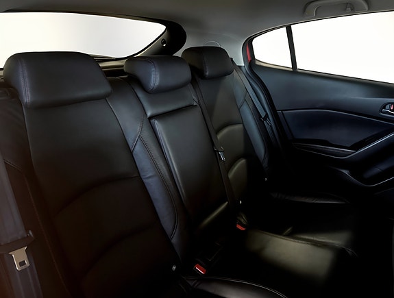 Mazda 3 9 of 19