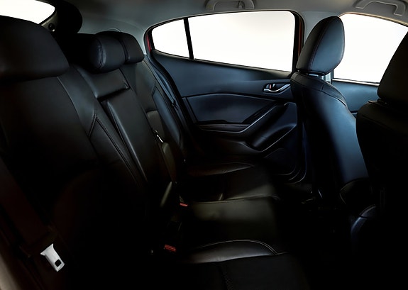 Mazda 3 7 of 19
