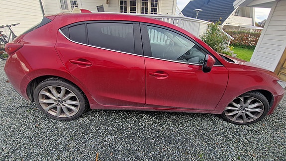 Mazda 3 2 of 19