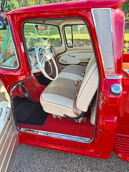 Chevrolet C10 8 of 10