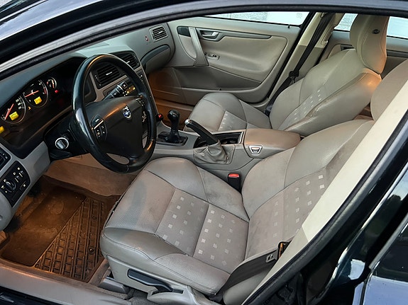 Volvo S60 11 of 21