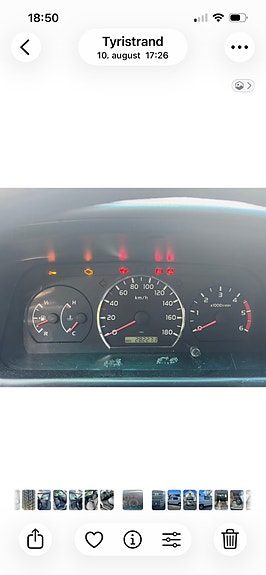 Toyota HiAce 8 of 17
