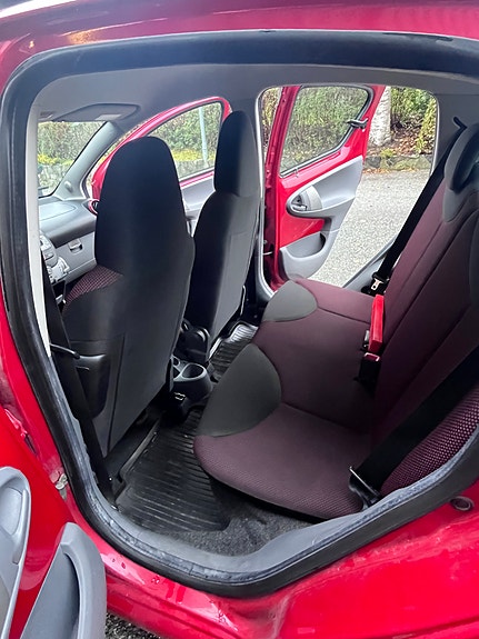 Toyota Aygo 10 of 17
