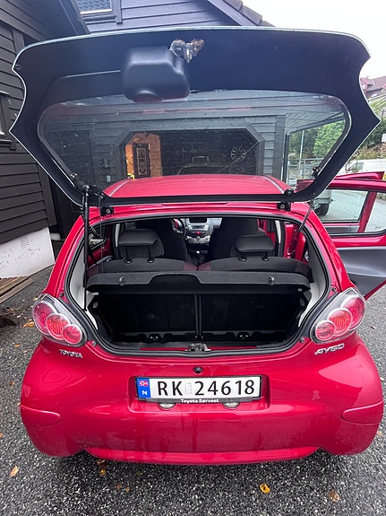 Toyota Aygo 12 of 17