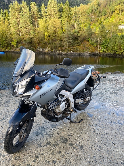 Suzuki DL 650 V-Strom 6 of 17