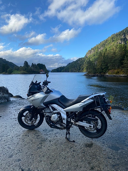 Suzuki DL 650 V-Strom 5 of 17