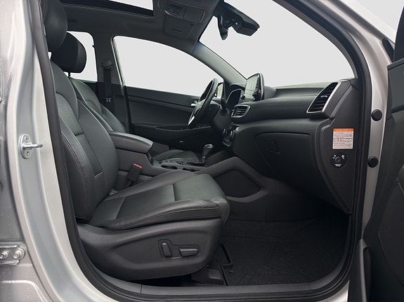 Hyundai Tucson 21 of 26