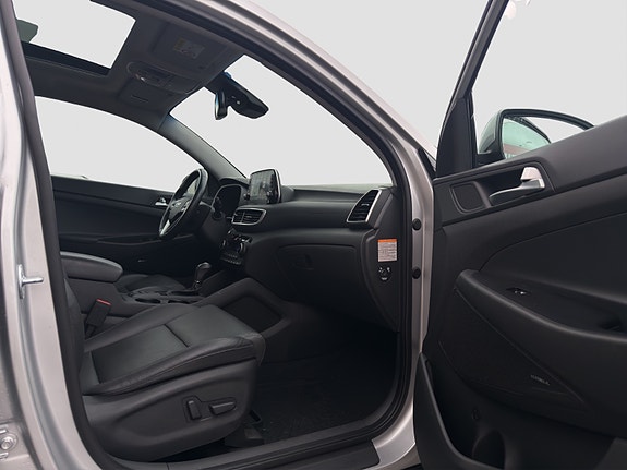 Hyundai Tucson 19 of 26
