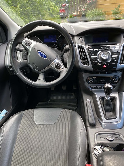 Ford Focus 5 of 9
