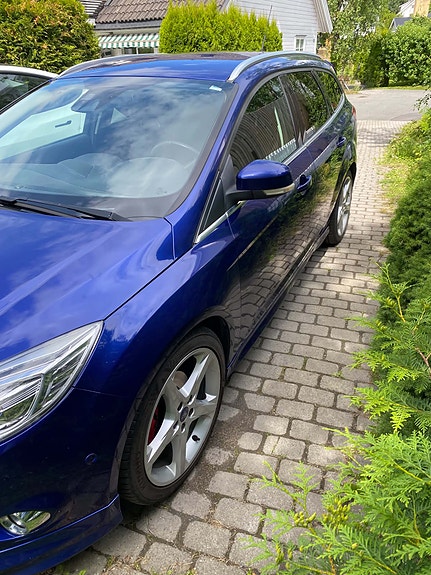 Ford Focus 3 of 9
