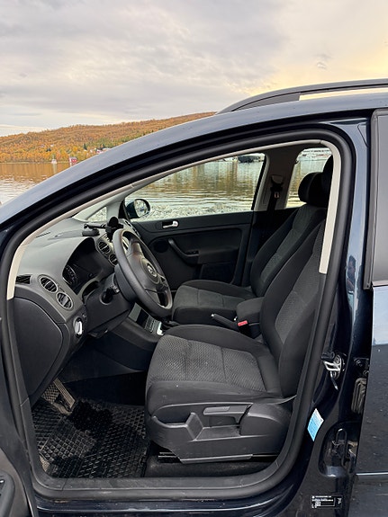 Volkswagen Golf Plus 17 of 30