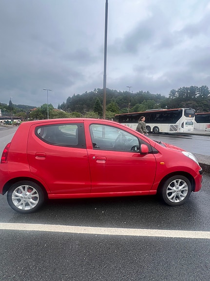 Nissan Pixo 4 of 9
