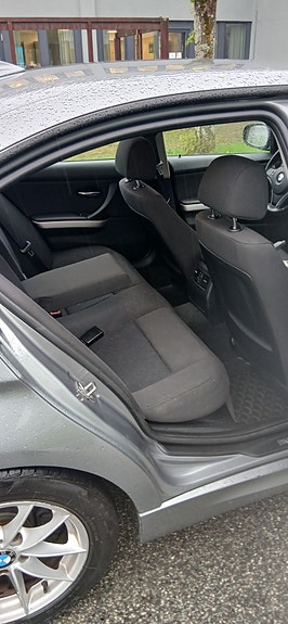 BMW 316d 9 of 11