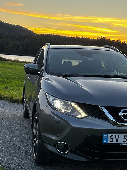 Nissan Qashqai 4 of 17