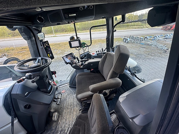 Valtra 235D 5 of 6