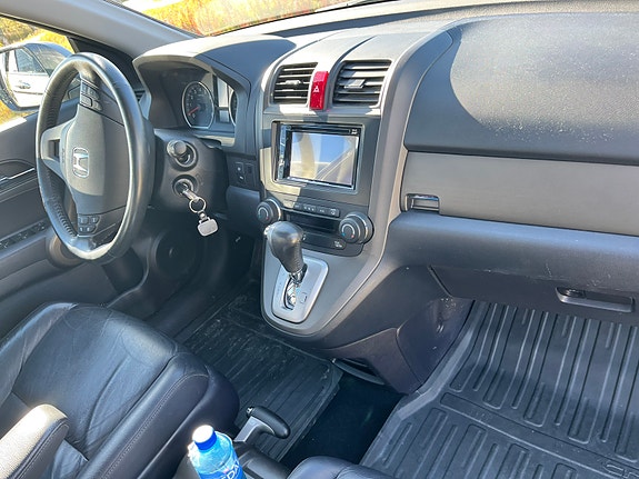 Honda CR-V 8 of 13