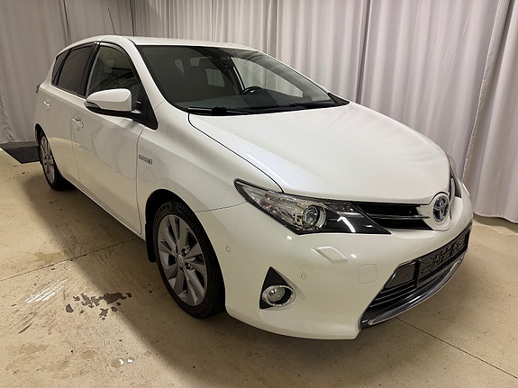 Toyota Auris 4 of 22