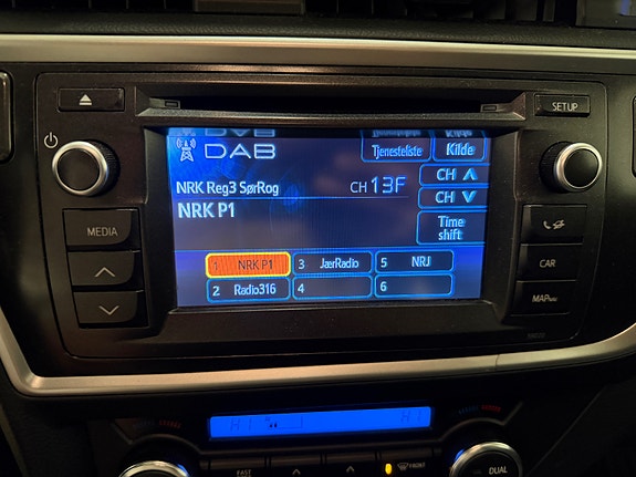 Toyota Auris 21 of 22