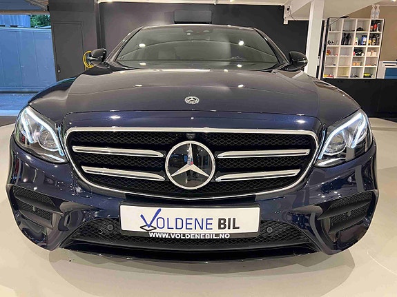 Mercedes-Benz E300 de 2 of 30