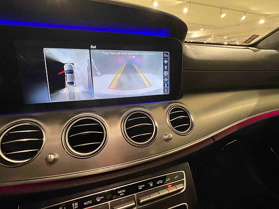 Mercedes-Benz E300 de 25 of 30